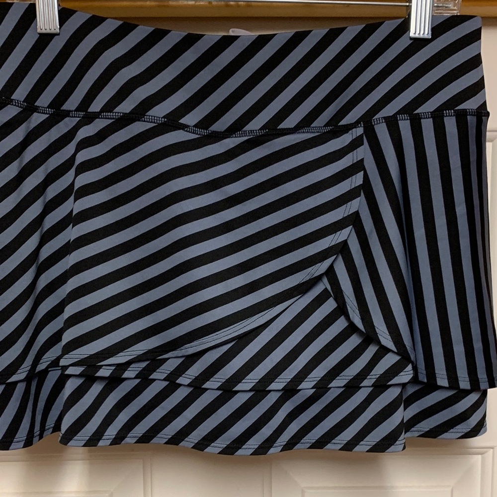 Athleta Black and Gray Striped Skort
